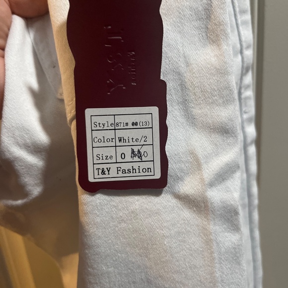 Jeans - Picture 6 of 6